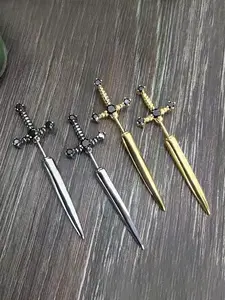Fashionable and personalized metal sparkling diamond Gothic sword detachable earrings are suitable for daily wear, vacation dates, and other occasions, and are also a surprising and exquisite small gift
