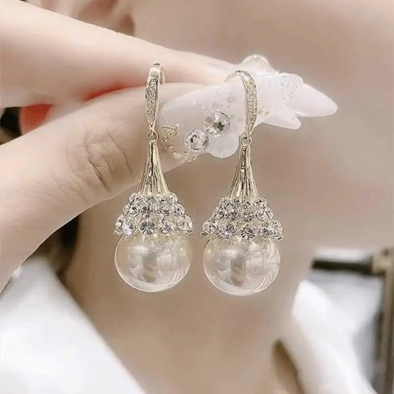 Fashionable Elegant Champagne Earrings 2024 Trendy Korean Elegant Influencer Ear Jewelry HNAN47