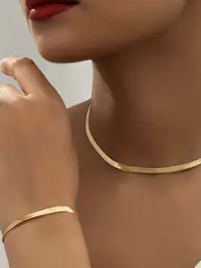 2pcs Choker Necklace And Bracelet Set Flat Herringbone Chain Jewelry Set Featuring a Flat Snake Bone Chain with Golden Blades, Masterful Craftsmanship, Suitable for Weddings, Engagements, Or Holiday Parties, Fashion Jewelry