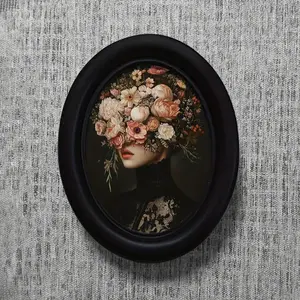 Vintage Floral Queen 3D Oval Wooden Frame Photo Holder, Elegant Flower Design Wall Decor for Home Living Room Bedroom, Country Farmhouse Art, Sturdy Frame Design