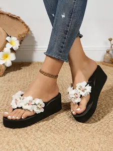 Women's Summer New Thick Sole Lace Flower Pearl Flip Flops, Casual Outdoor Wear, Rubber Sole, Less Than Ankle Height, Plain Pattern