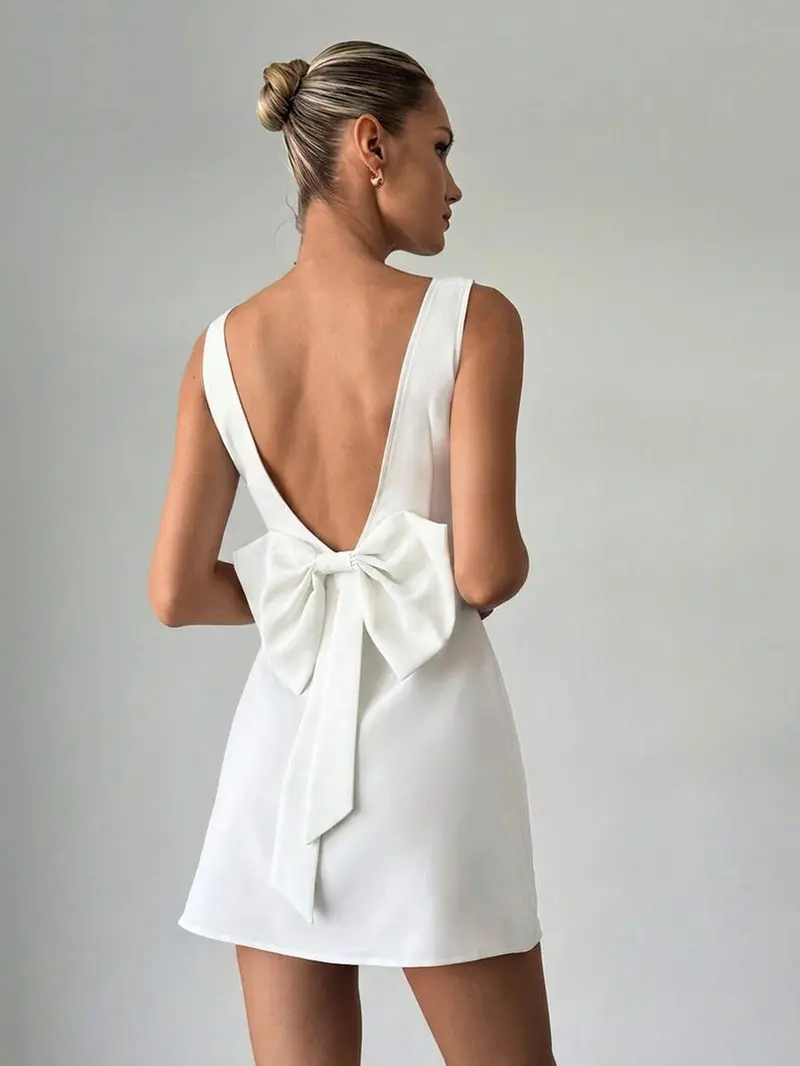 hailey bieber box dress