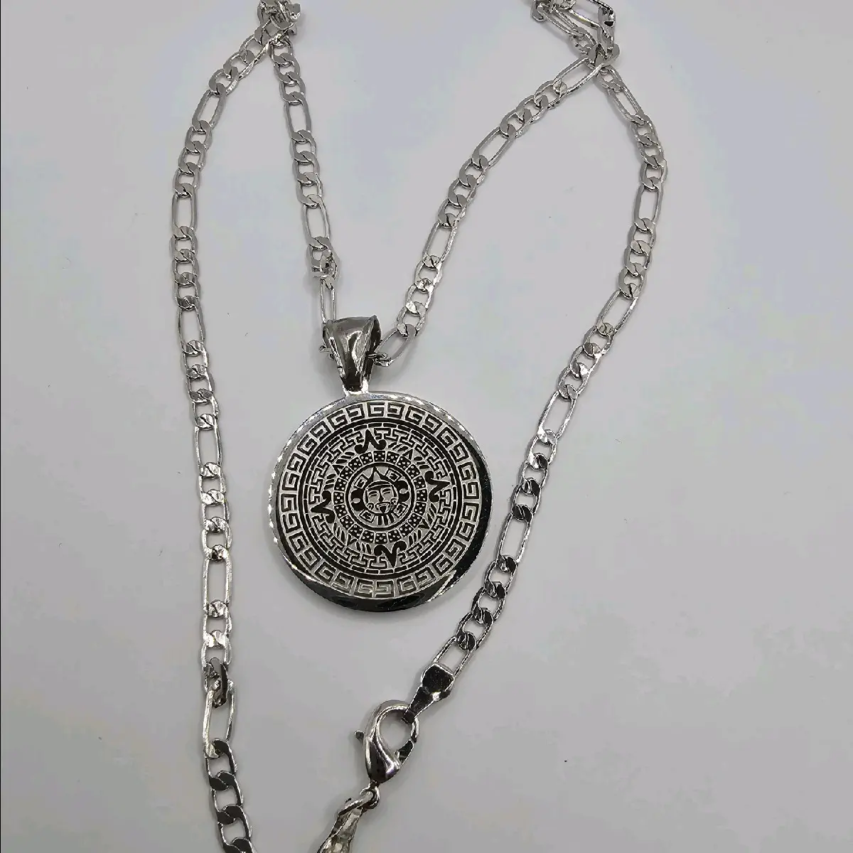 necklace Aztec calendar gold-plated 18"inches necklace Aztec calendar gold-plated 18"inches