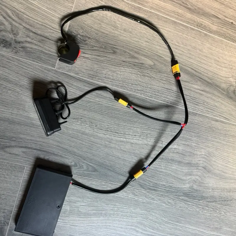 Batter powered Baja light with switch