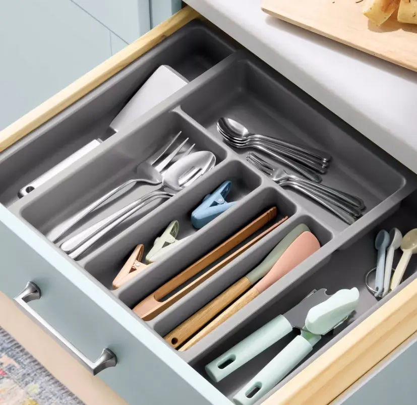 Gray Plastic Expandable Utensil Drawer Organizer, Adjustable Silverware Cutlery Tray for Kitchen Drawer
