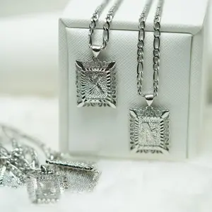 Initial Letter Pendant Necklace forMen and Women, Silvery-Color Square Capital Monogram Necklace Alhpabets from A-Z Figaro Chain Necklace Solid Faux Pearl Pearl Embellished