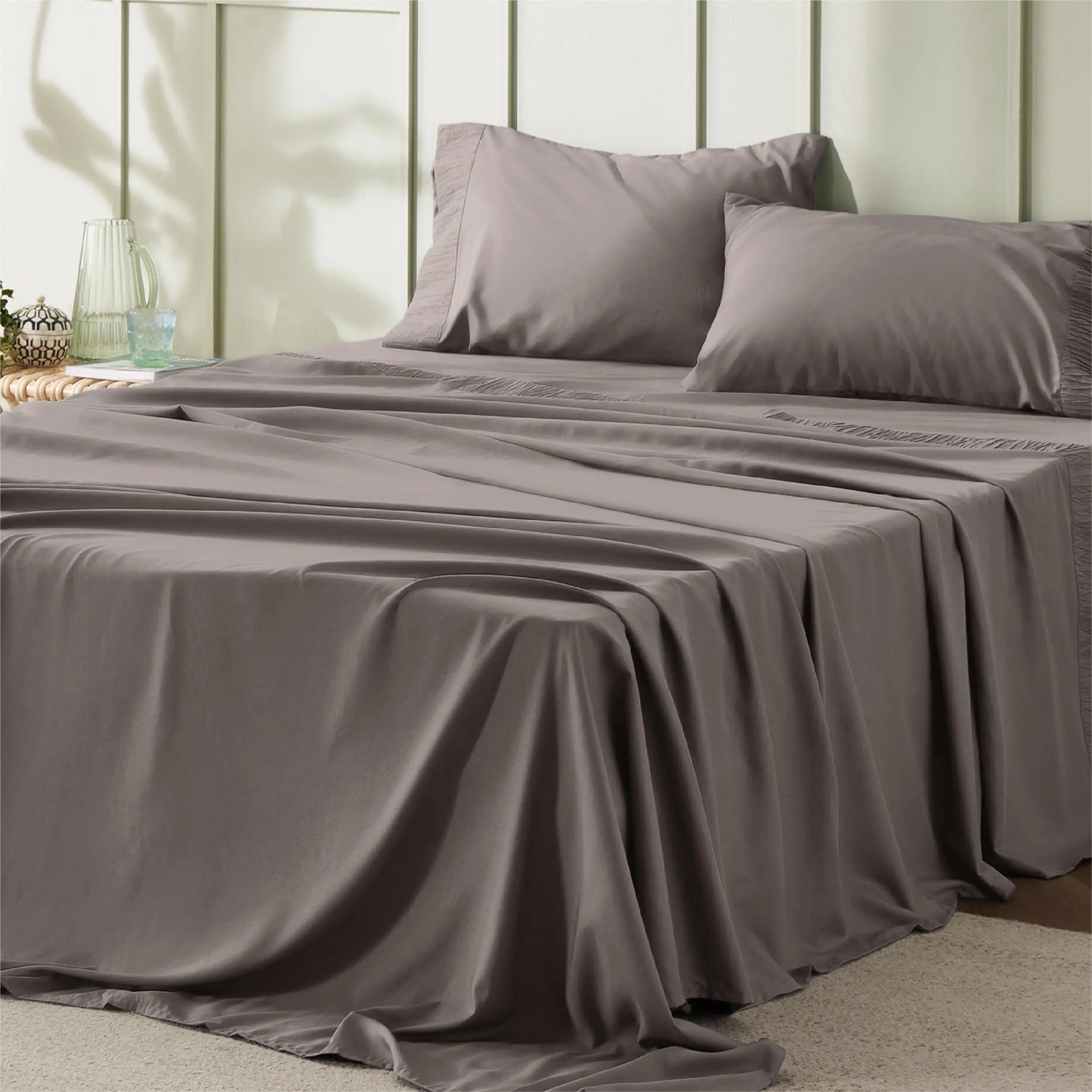 【Summer Sale Deals】Bedsure 4-Piece Solid Color  Sheets Set - Breathable Hotel Luxury 14" Deep Pocket Easy Care Machine Washable Durable Silky Smooth Polyester Microfiber Fabric