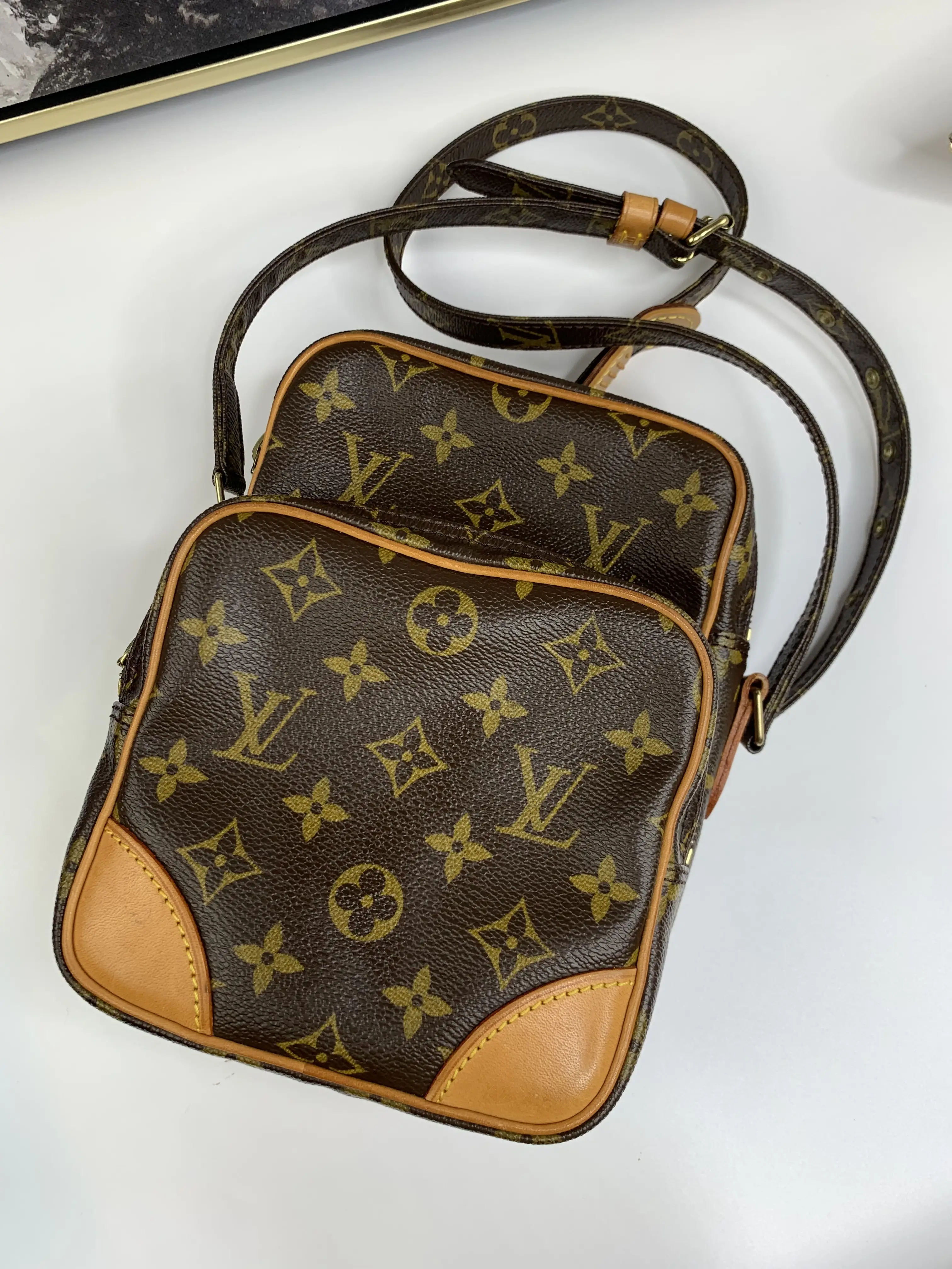 Pre-owned Louis Vuitton Vachetta Leather and Coated CAnvas Crossbody Bags Amazon PM