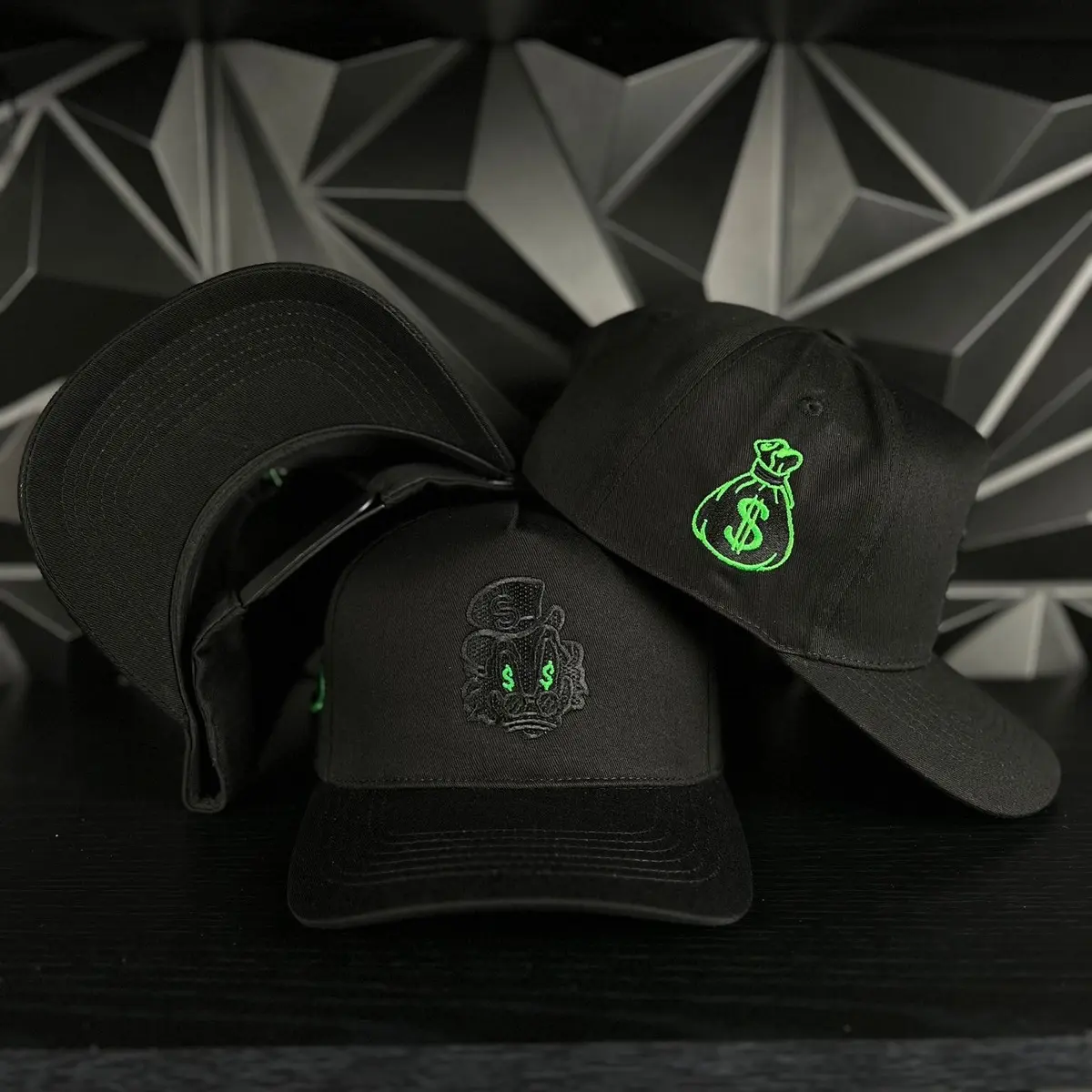 Money duck SnapBack hat-black