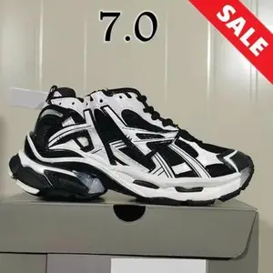 trendymenandwomenheightincreasingthicksoledcouplesshoescasualversatilecomfortablesneakerCC