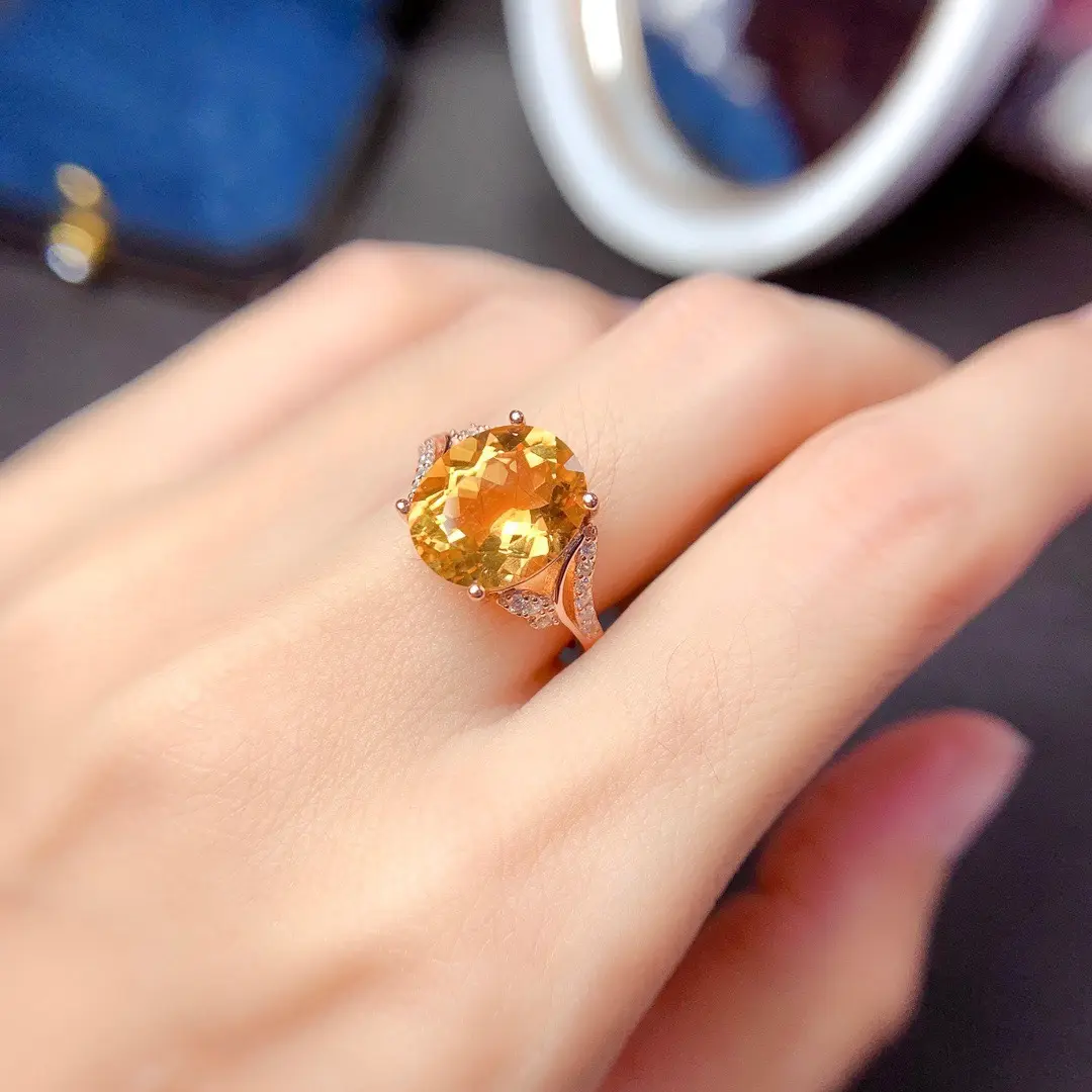 Women's Fashion Open Statement Ring - Artificial Gemstone Jewelry with Golden Zircon Stones, Elegant Hand Accessory for Viral Live Streams