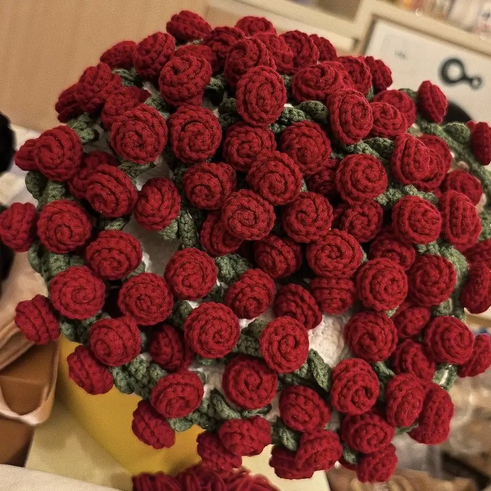 Rose hand-woven blanket, pure handmade blanket, can be turned into a bouquet of roses blanket,a gift for the object, mother, elders, a special gift-MM