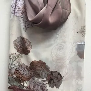 Somali Dira Set Wedding Dress with Elegant Floral Design and Soft Fabric for Special Occasions