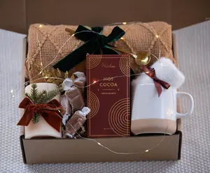 Hygge Gift Box for women, Winter Gift Basket for Women, Cozy Gift for Friend, Hygge Gift Box, Cozy Gift Box, Care Package Holiday Gift Box | Trendy Gift Box, Christmas Gift Box