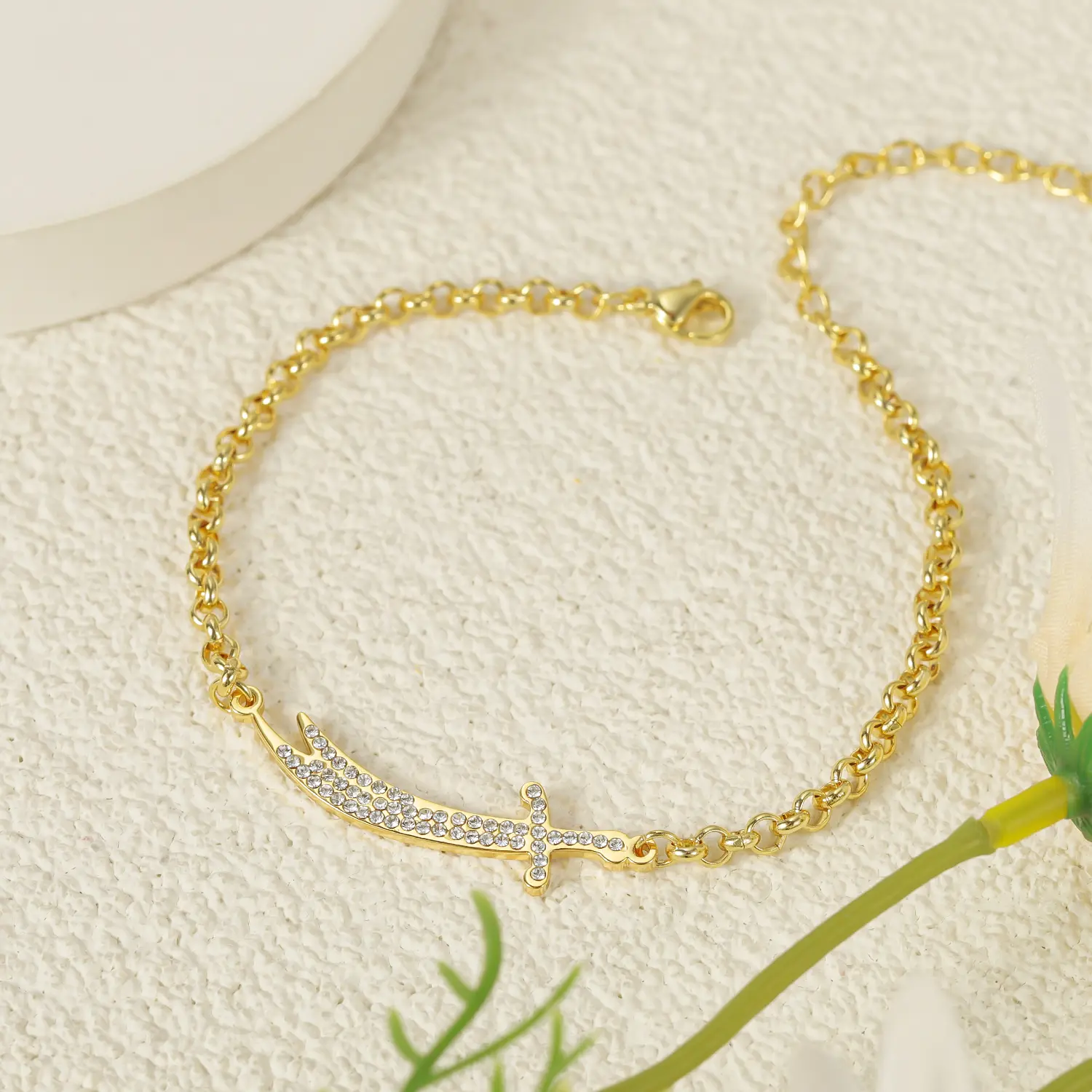Women's Muslim Religious Faith Bracelets, Fine Dainty Crystal Pendant Imam Ali Sword Jewelry, Ramadan Festival Gift, Bracelet Design, Adults, Female, Latest Trends, Daily Wear