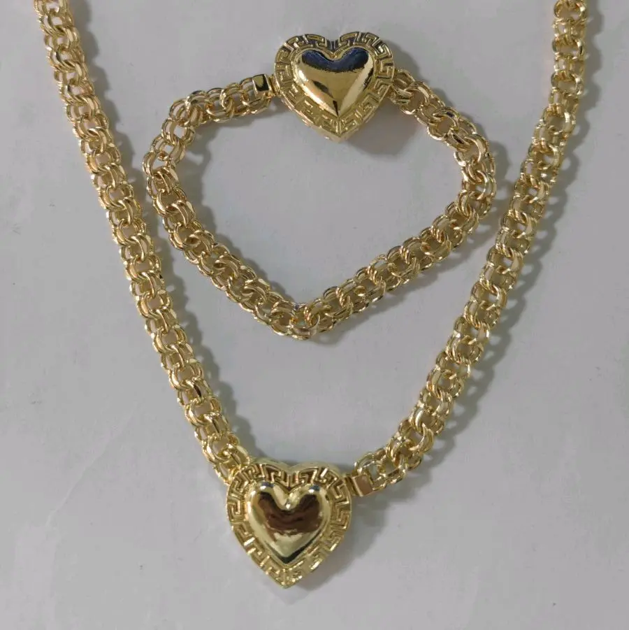 Gold Heart set necklace