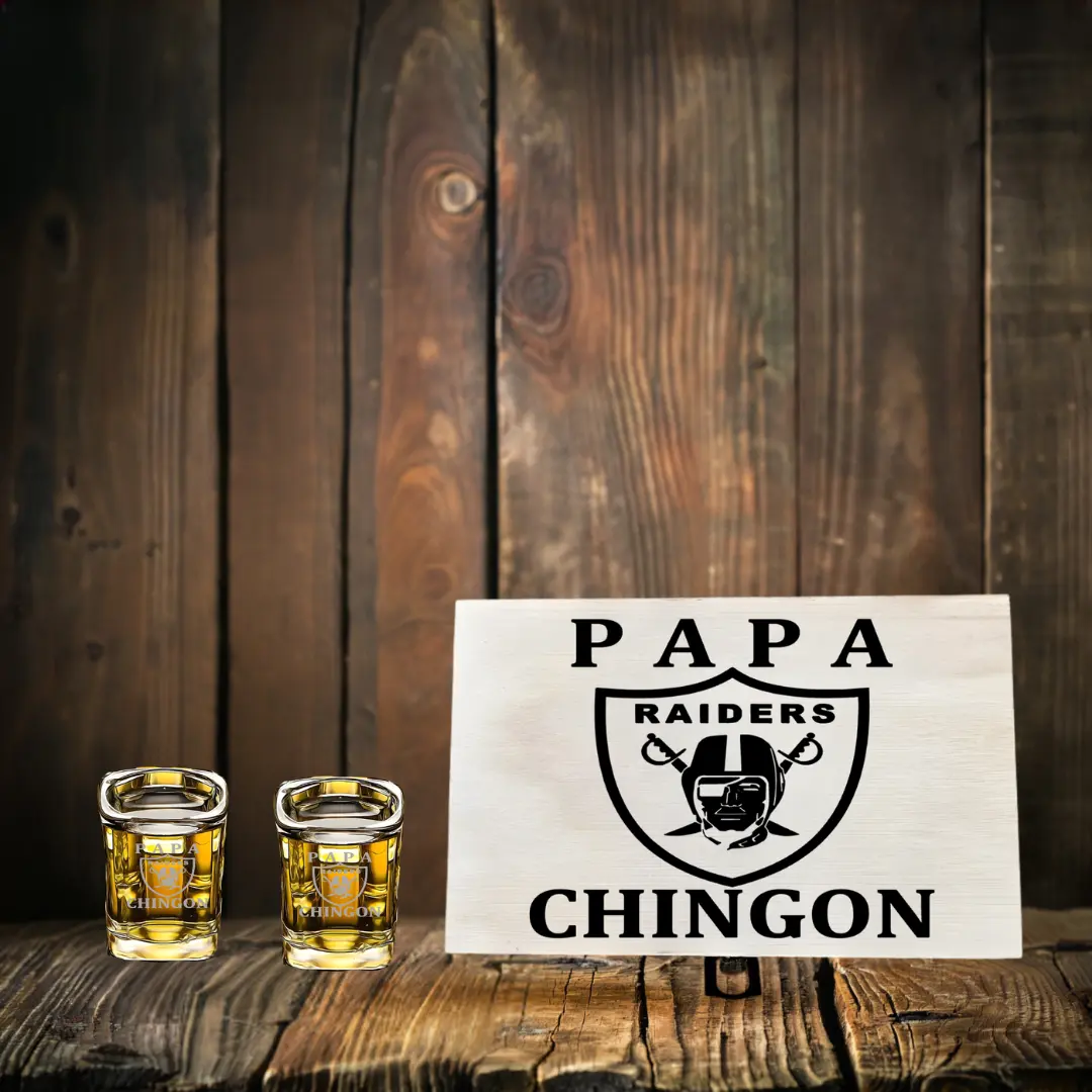 MyKreationzz El Papa Mas Chingon Custom Engraved Shot Glass Set - Durable Glass, Wooden Box, Stylish Drinkware - Ideal Gift for 2 Key Occasions