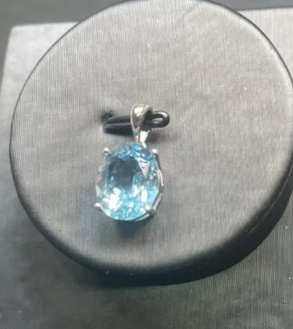 Crystal Pendant Topaz S925 Sterling Silver High Grade blue 6ct carat