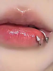 Punk Spiral Lip Rings Stainless Steel 16G S Shape Lip Piercing Rivet Labret Piercing Jewelry Cartilage Earrings Helix Piercing Lower Labret Studs Eyebrow Piercing Jewelry 8mm