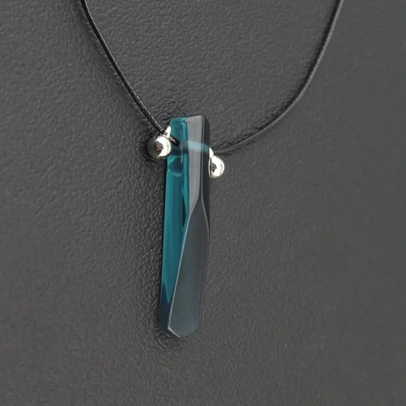 Avias Knife Necklace Shippuden Tsunade Uzumaki Cosplay Pendant Necklace