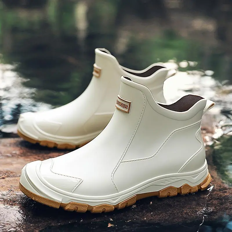 Unisex stylish waterproof rain boots, pull-on rubber outsole, comfortable fabric lining, for outdoor activities, water sports and casual wear, pull-on shoes |       Classic boot design |       Comfortable lining, waterproof shoes