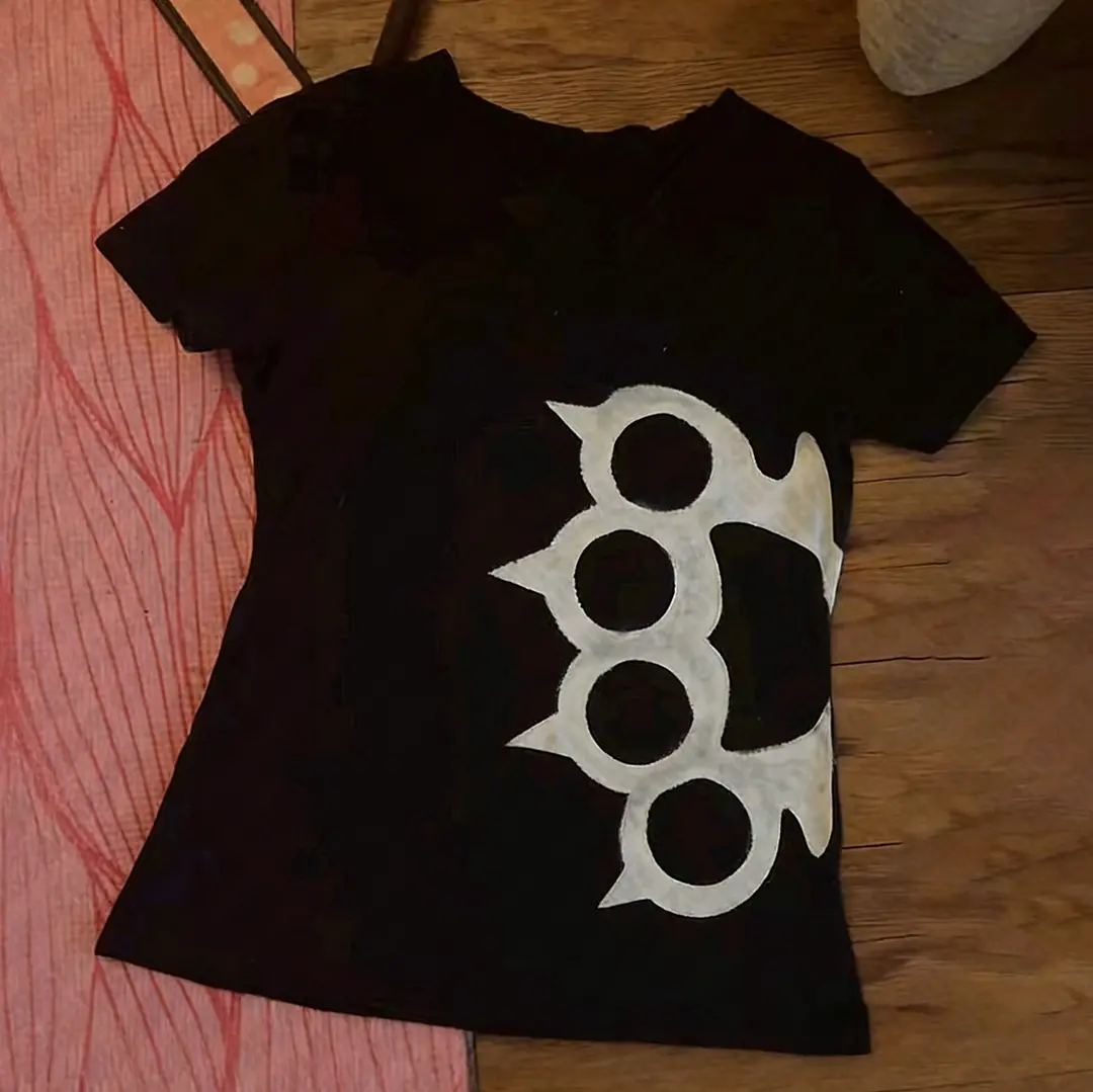 Baby Tees Women's T-shirts Trashy Y2k Top Grunge Clothes Y2k Letter Emo Aesthetic Clothing Kpop Anime Girl 90s Clothes Vintage Gothic Goth Vintage 90s Graphic Tees Y2k Tops Goth Gothic Clothes for Women Emo Long Sleeve Women's T-shirts Clothing