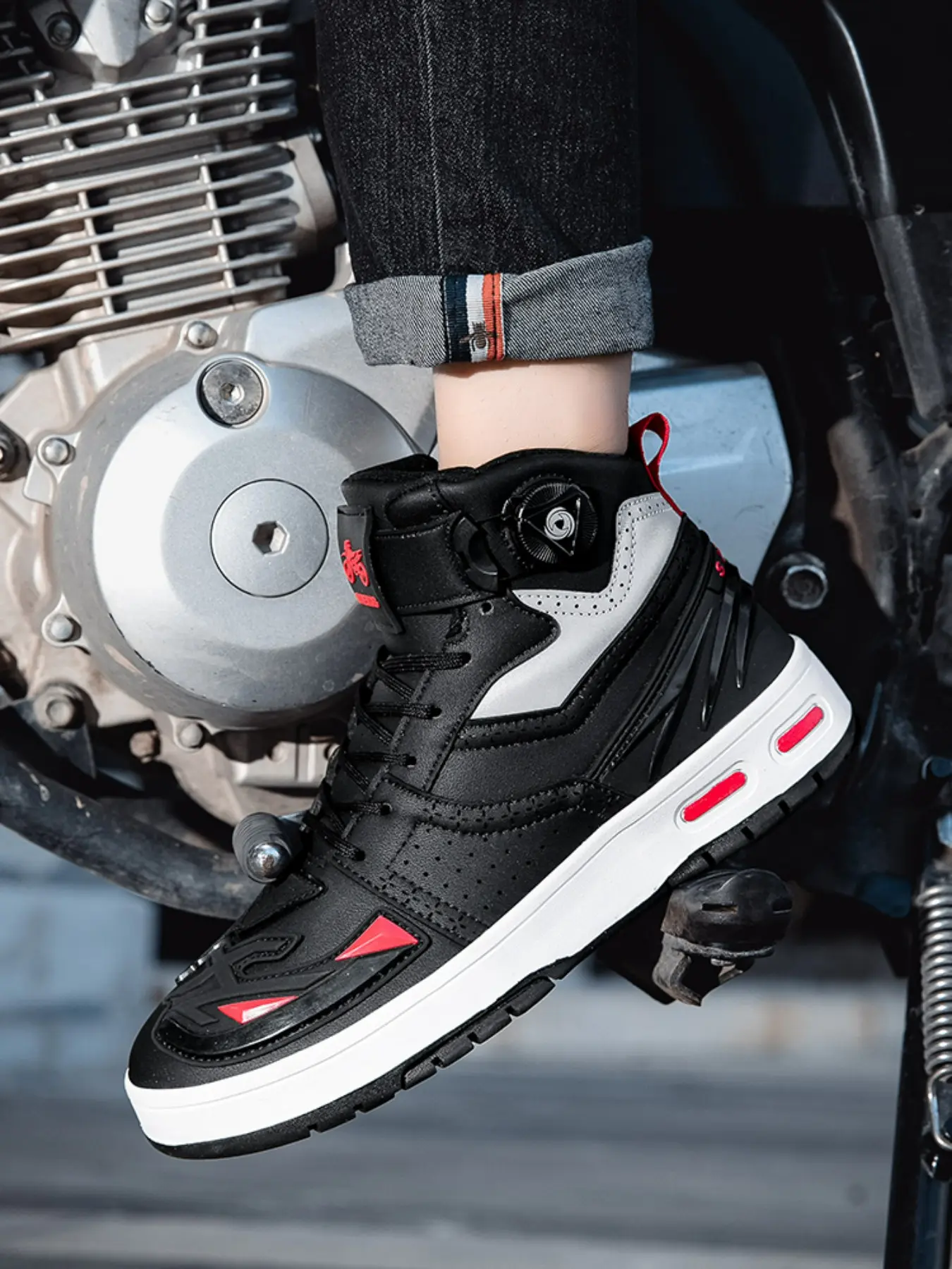 Men's Women's Motorcycle Riding Shoes, Anti-Slip Waterproof Sporty Boots, Durable Comfortable Racing Shoes, Cycling Shoes, Sports Shoes, Ideal for Motorbike Enthusiasts