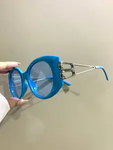 Retro Fashion Eyeglasses, Large Round Metal Frame with Hollow Legs for Men and Women, Summer Metal Frames