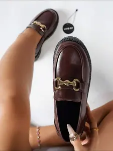 New Women's Vintage Casual Thick Sole Loafers, Business Loafers, One-Click Easy Wear Design, Classic Buckle Decoration, Suitable for Office and Streetwear
