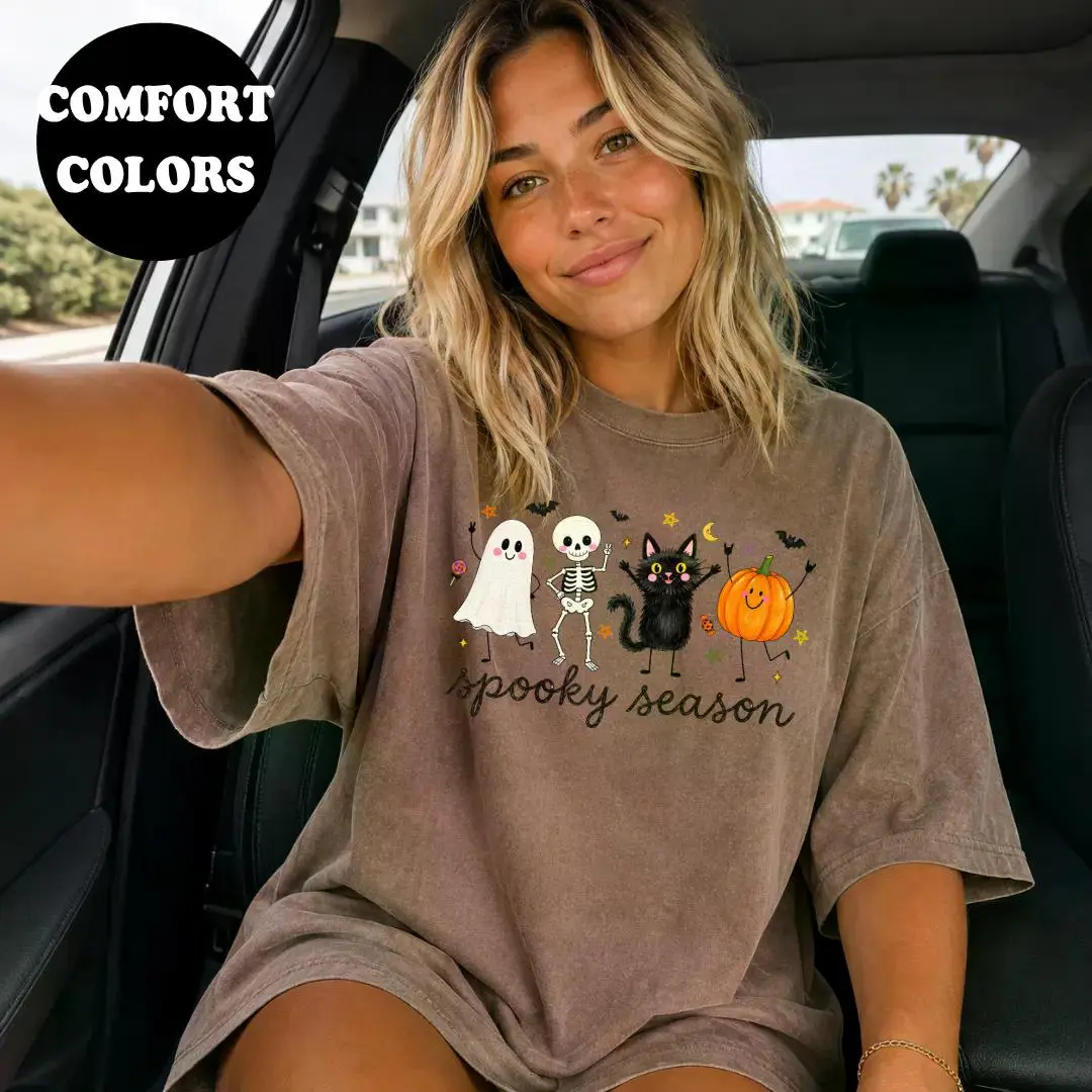 Comfort Colors Spooky Season Shirt, Halloween Graphic Tee, Women's Oversized Trendy Tee, Spooky Halloween Shirt for Her