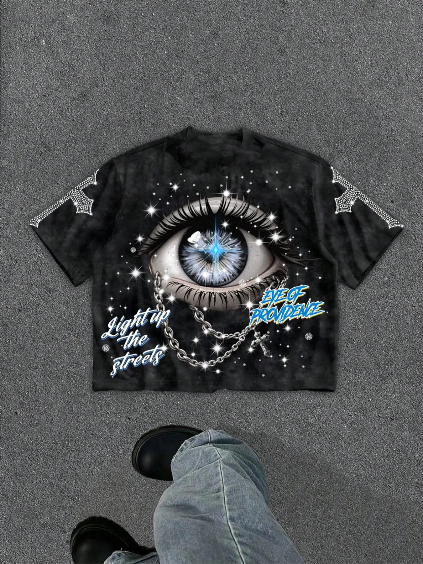Men's Loose Fit Casual Graphic Printed T-Shirt, Y2K Aesthetic Streetwear, Casual Street Fashion, Eye Print, Rhinestone Details, Sparkle Design, Soft Comfort Fabric