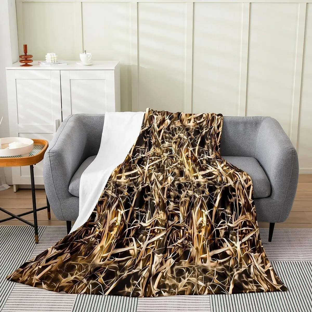 Camouflage Flannel Fleece Throw Blanket Hunters Cabin or Rustic Lodge All Season Bed Blanket Throw The Woods Camouflage Fuzzy Blanket Comfort Natural Plush Blanket