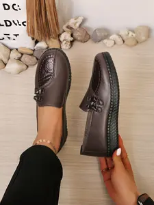 Women's Soft Leather Anti-Slip Shoes, Waterproof Lightweight Comfortable Casual Flats Footwear for Daily Wear & Outdoor Activities Walking Shoes