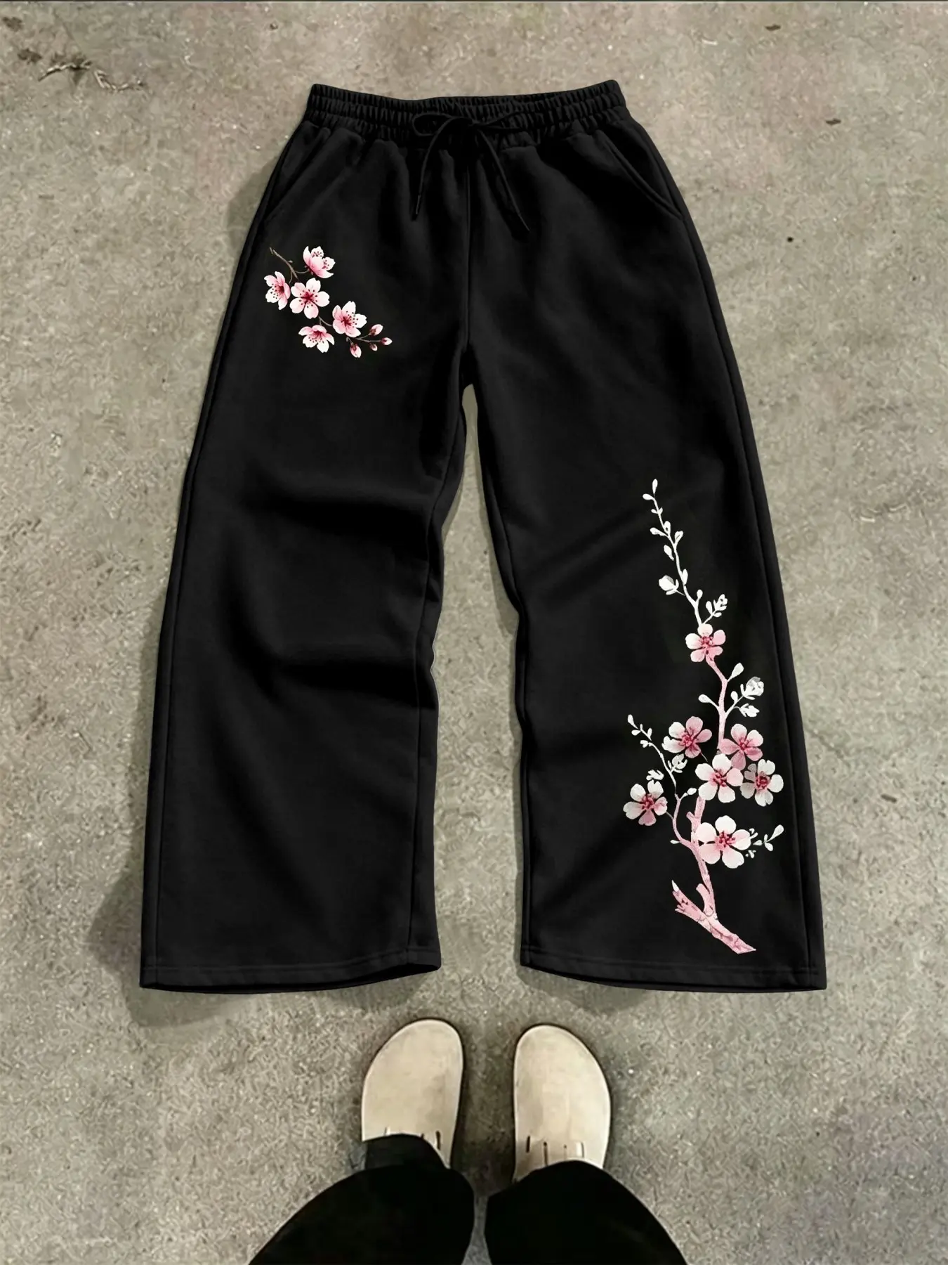 Men's Floral Print Sweatpants, Drawstring Elastic Waist, Loose Wide Leg Pants, Aesthetic Cherry Blossom Pants, Y2K Casual Sports Pants, Casual Fashion Sweatpants, Casual Comfy Sweatpants
