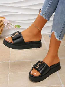Women's thick soled sandals for summer, fashionable and trendy indoor and outdoor, multifunctional cool slippers, thick soled non slip beach sandals, thick soled slippers