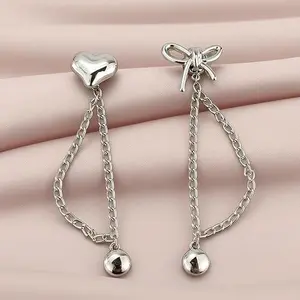 Pin-type clothing fastener - A fixing device with an adjustable chain design, a decorative clothing clip, suitable for fashion accessories such as hats, scarves, dresses, pants, sleeves, etc.