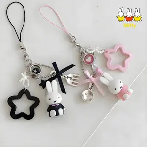 Kawaii Anime Miffy Keychain Cartoon Little Rabbit Retro Creative Keychain Bag Y2K Punk Style Star Accessory Girl Gift