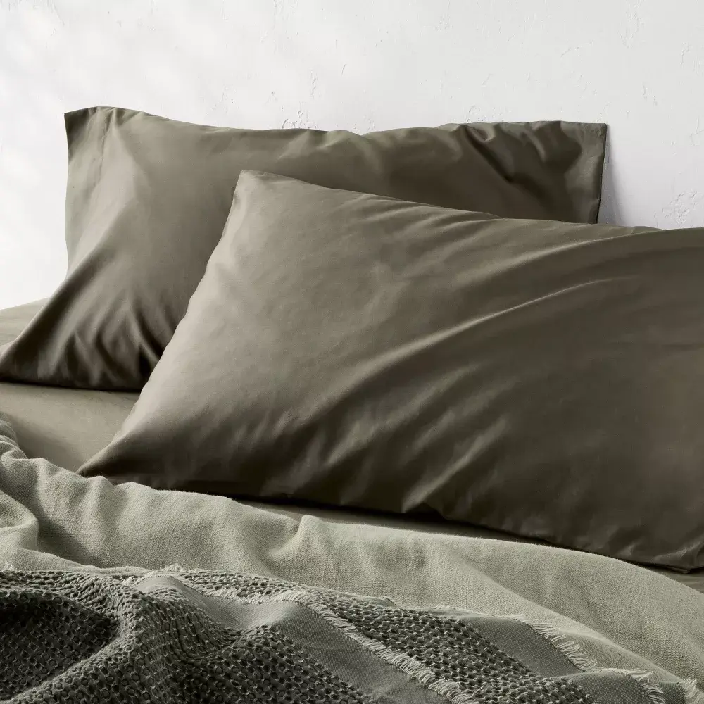 King 600 Thread Count Sateen Pillowcases Olive Green - Casaluna