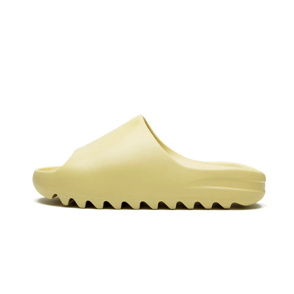 Yeezy Slide "Desert Sand" FW6344