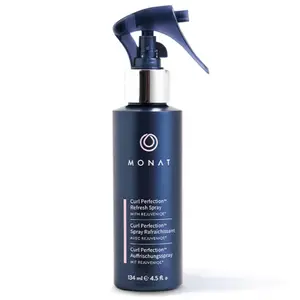 MONAT Curl Perfection Refresh Spray - Hydrates & Defines Curls - Curl help