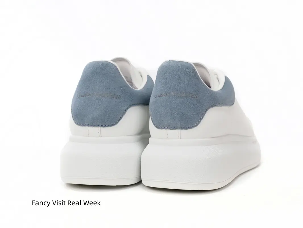 Aesthetic white platform sneakers with cute light blue suede heel, match jeans & dresses #ChunkySneakers #WhitePlatformShoes #DailyCasualShoes