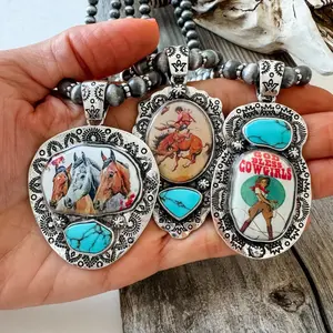 Western Pendant Necklace