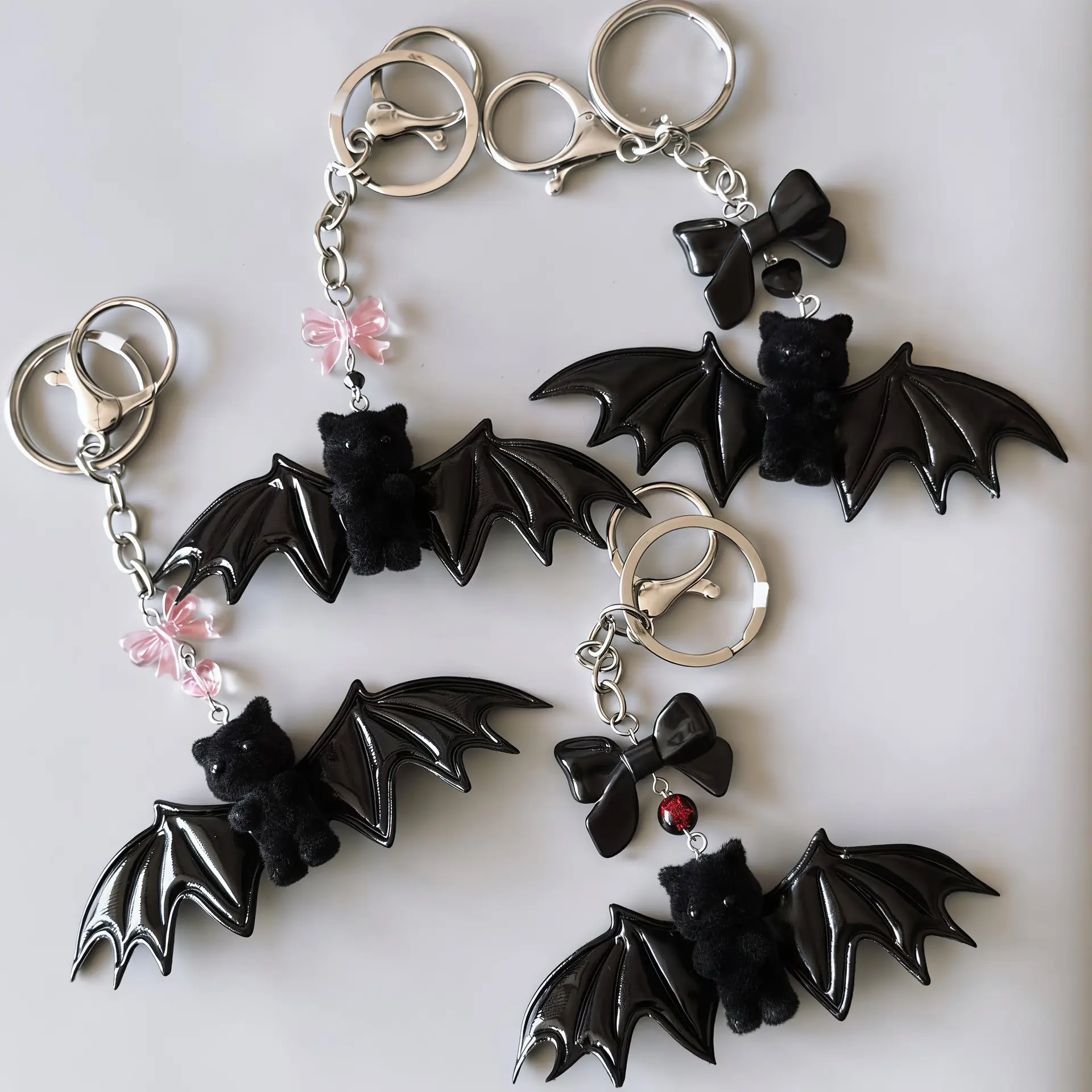 【Back to School】Cute Bat Design Keychain, Trendy Halloween Cute Keychain, Animal Shaped Pendant for Camera,Phone, Backpack, Fashion Accessories for Women & Men, Keychain For Bags, Stylish Keychain-MM1