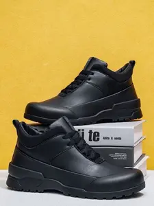 Men's Casual Thick-Soled Work Shoes with Waterproof and Non-Slip Features, Chef Boots for All Seasons and Kitchen Use, Walking Shoes Closed