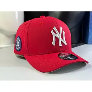 New Era New York Yankees Red Cap – 9FIFTY Snapback Side Patch, Bold Streetwear Unisex, Cap for men and women