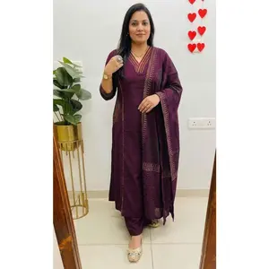 Indian Stylish Suit in Ethnic Dhabu Cotton Suit