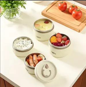 This lunch set is super handy—it comes with 3 stackable lunch boxes and 1 insulated bag.  It’s great for both kids and adults to take on the go.  The lunch boxes are insulated to keep your food at the right temperature.  Perfect for school, work,