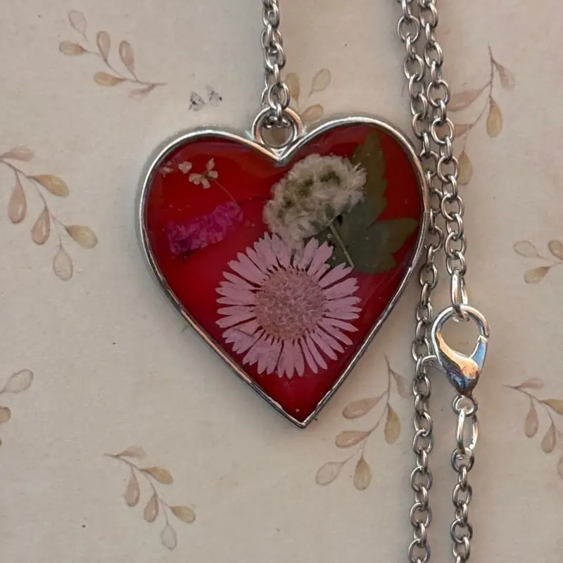 Dried flower necklace