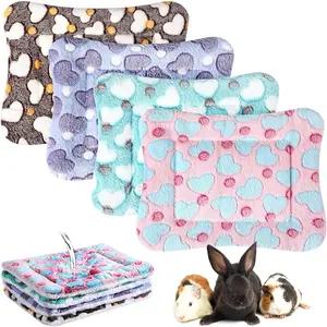 4Pcs Waterproof Guinea Pig Bedding Winter Guinea Pig Bed Plush Cage Liners Soft Dog Cat Mat Reversible Winter Cozy Animal Pee Pad Hamster Bed Mat for Bunny(Heart,13 x 10 Inch)