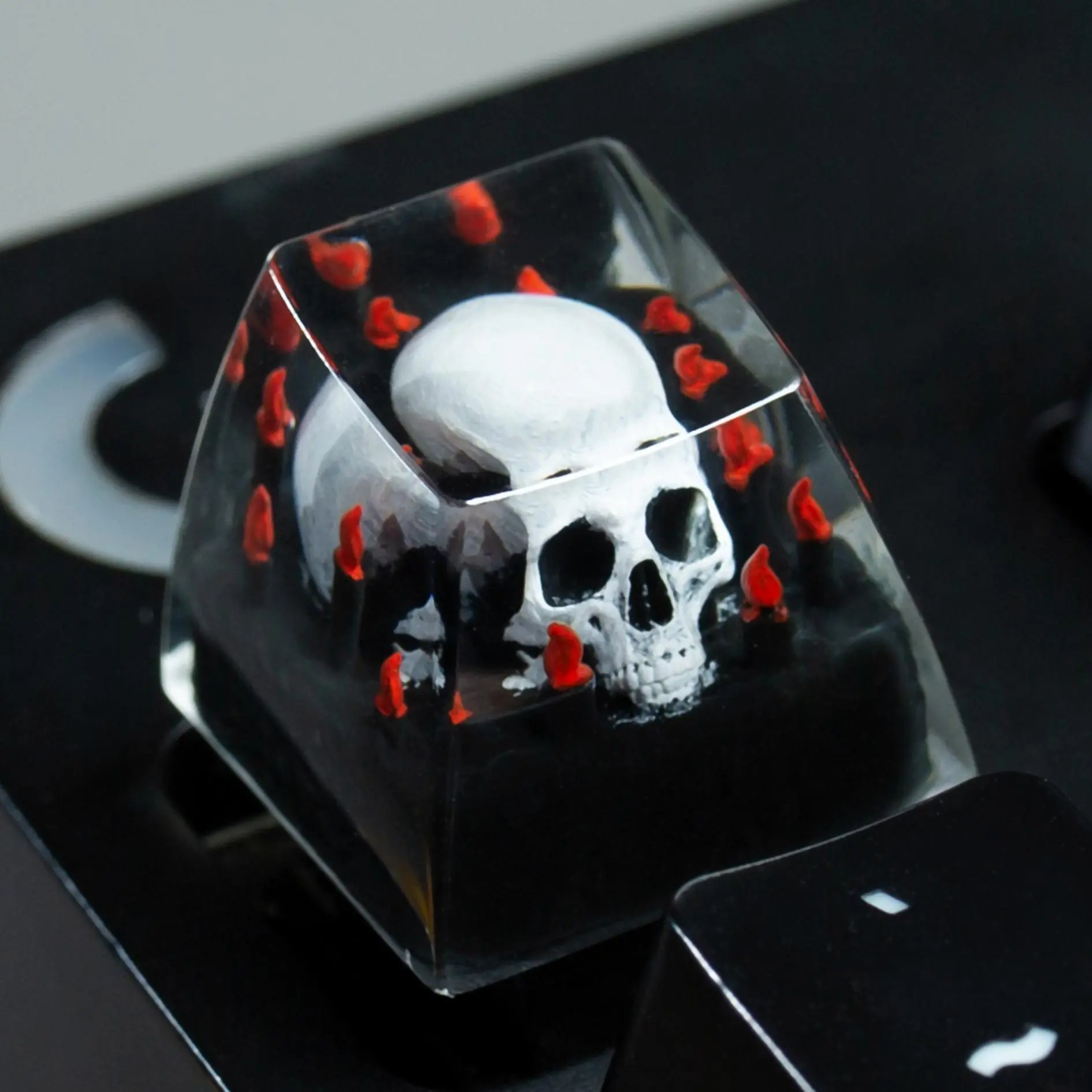 Candle Skull Resin Keycap, Artisan Craftsmanship, Cherry MX Keycap, Mechanical Keyboard Keycap Gift for Son Dad Boyfriend, Keyboard & Trackpad Covers, Abs Keycaps